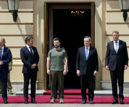 法、德、意、罗 四国领导人访问基辅